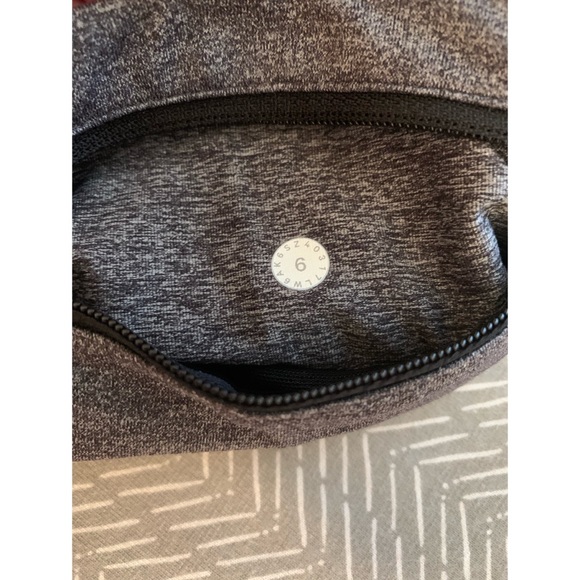 Lululemon Grey Cropped Leggings - Picture 3 of 3